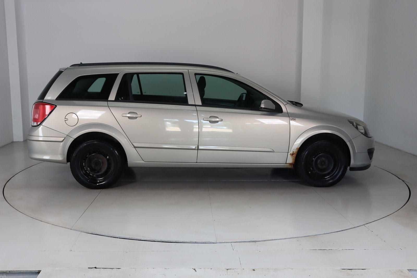 Fahrzeugabbildung Opel Astra Caravan 1.6 Twinport Edition
