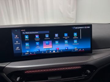 BMW 330 i Touring xDrive M Sport Navi LED Kamera