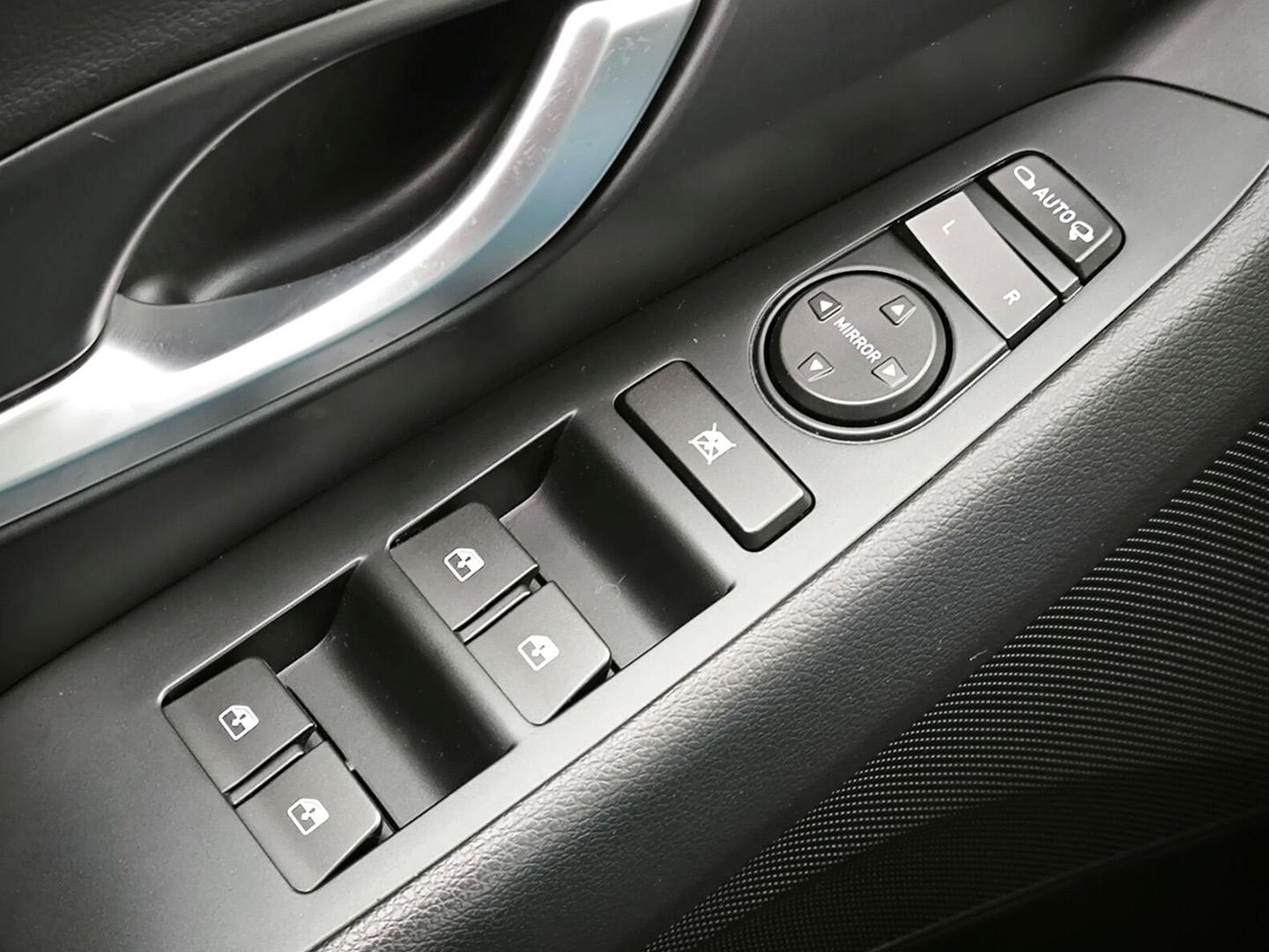 Hyundai i30 M.-Hybr. APPLE/ANDROID DAB KAMERA SITZHZG.LE