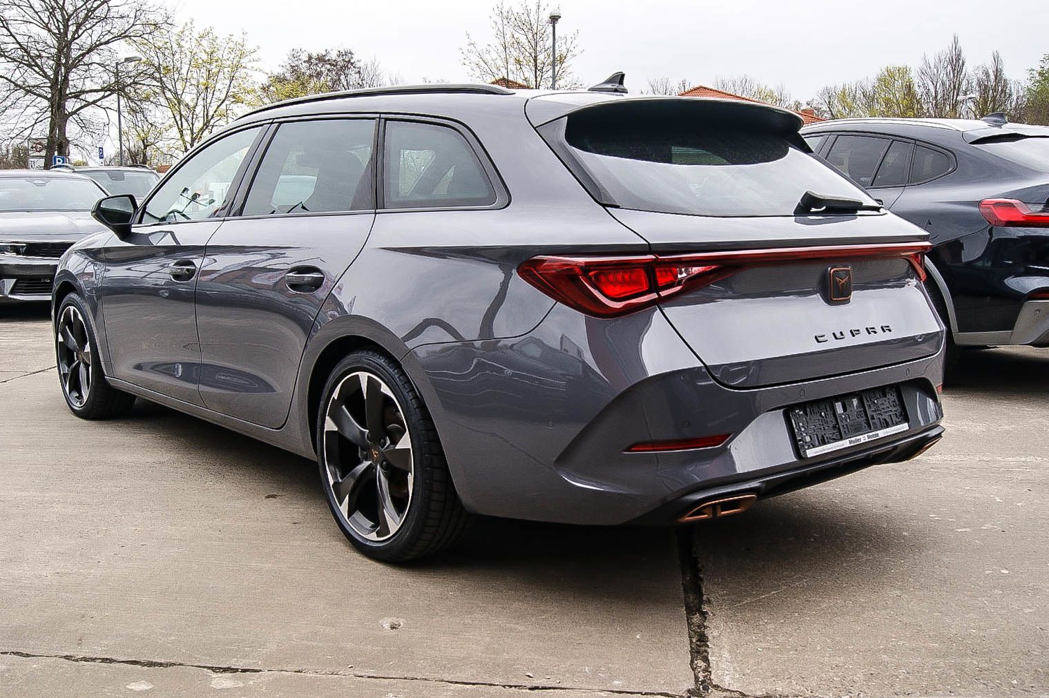 Fahrzeugabbildung CUPRA Leon Sportstourer e-Hybrid PANORAMA CARPLAY ACC
