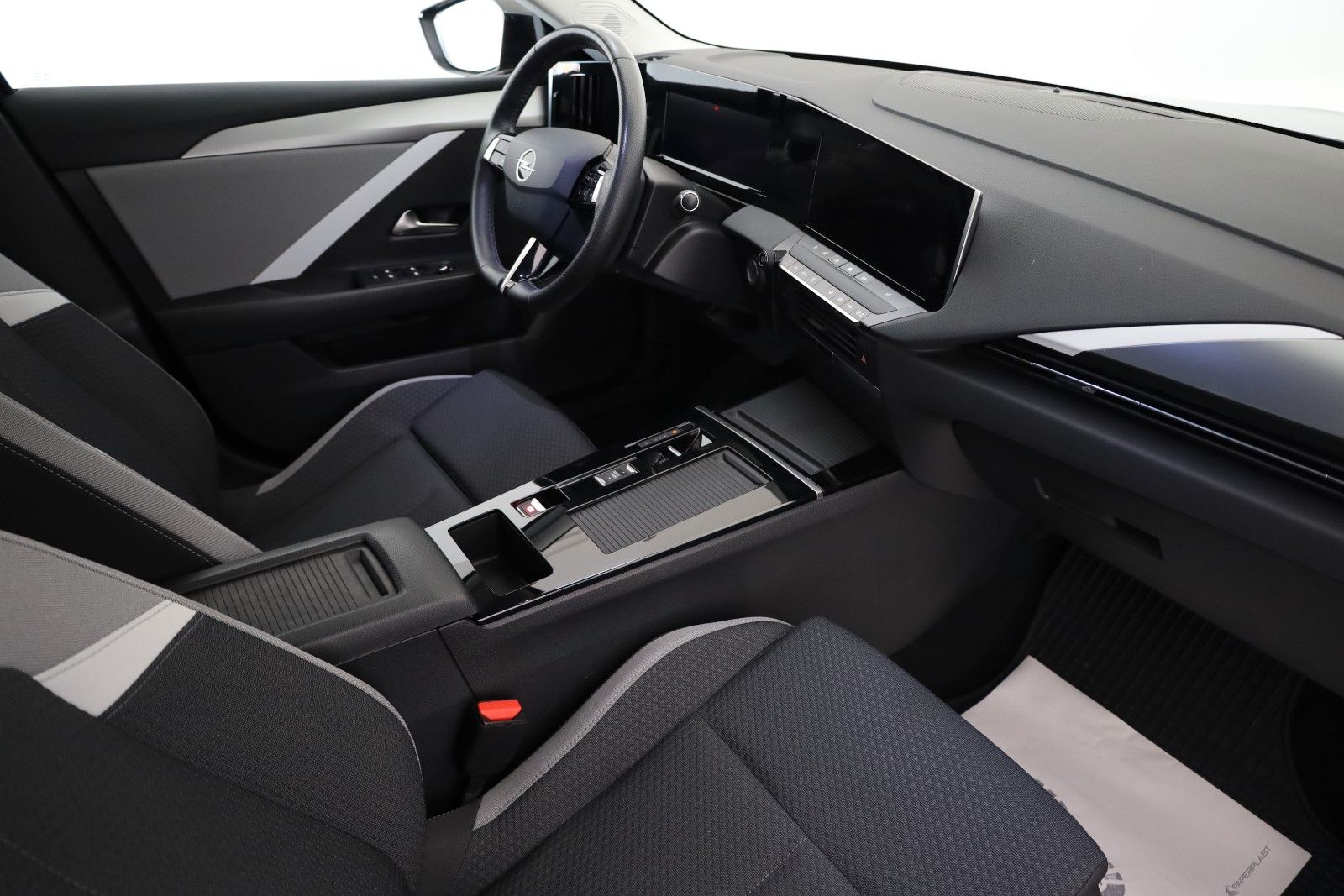 Fahrzeugabbildung Opel Astra L Sports Enjoy ST,Navi,LED,Kamera,ACC+WR