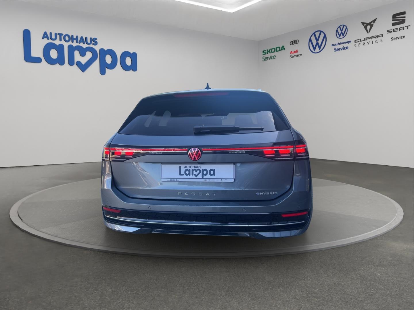 Volkswagen Passat Elegance 1.5 eHybrid AHK, IQ.Light, ACC, 