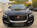 Jaguar F-PACE R-SportAWD/PANO/LEDER/NAVI/AHK/SHZ*22ZOLL - gebrauchte Jaguar F-Pace aus dem Jahr 2016