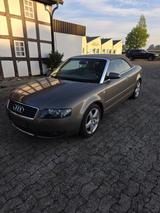 Audi Top gepflegtes Audi A4 Cabrio 3.0 V6 - Audi A4 aus 2004: Cabrio