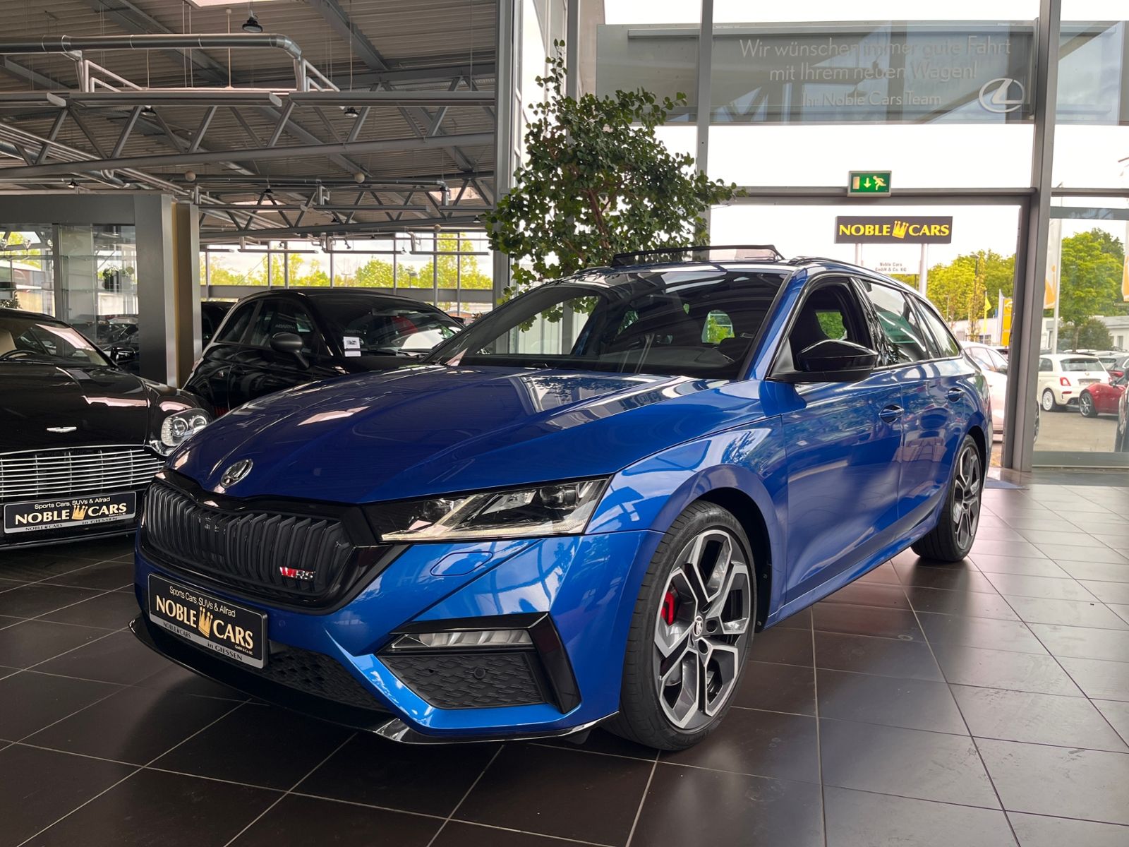 Fahrzeugabbildung SKODA Octavia Combi RS PANO AHK LED NAVI