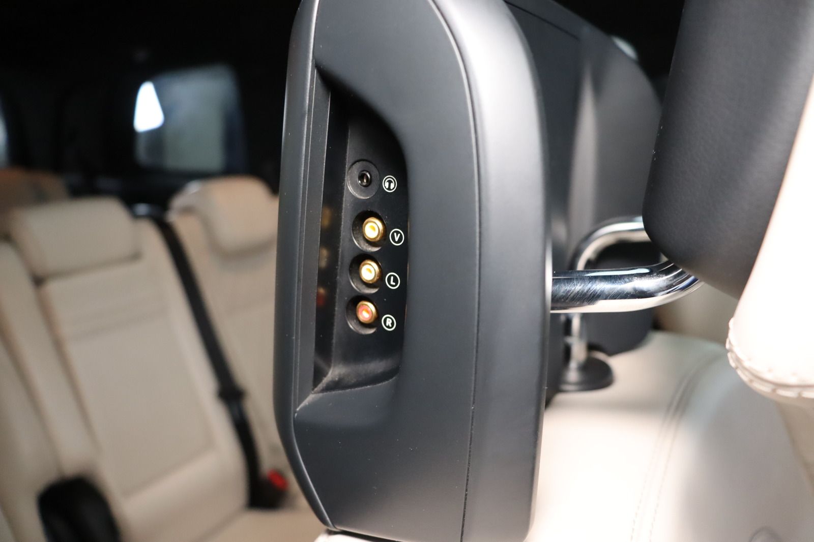 Fahrzeugabbildung Mercedes-Benz GL 350 d 4Matic DIS FOND Desingno Pano * 7. Sitz