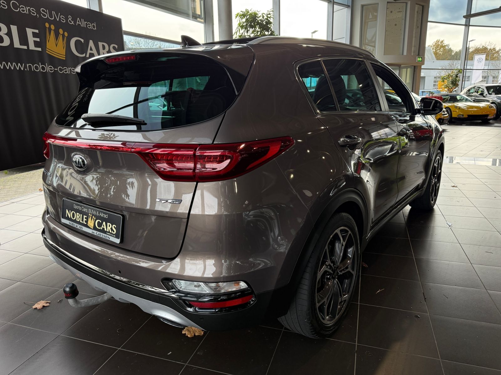 Fahrzeugabbildung Kia Sportage GT-Line AWD PANO AHK ACC