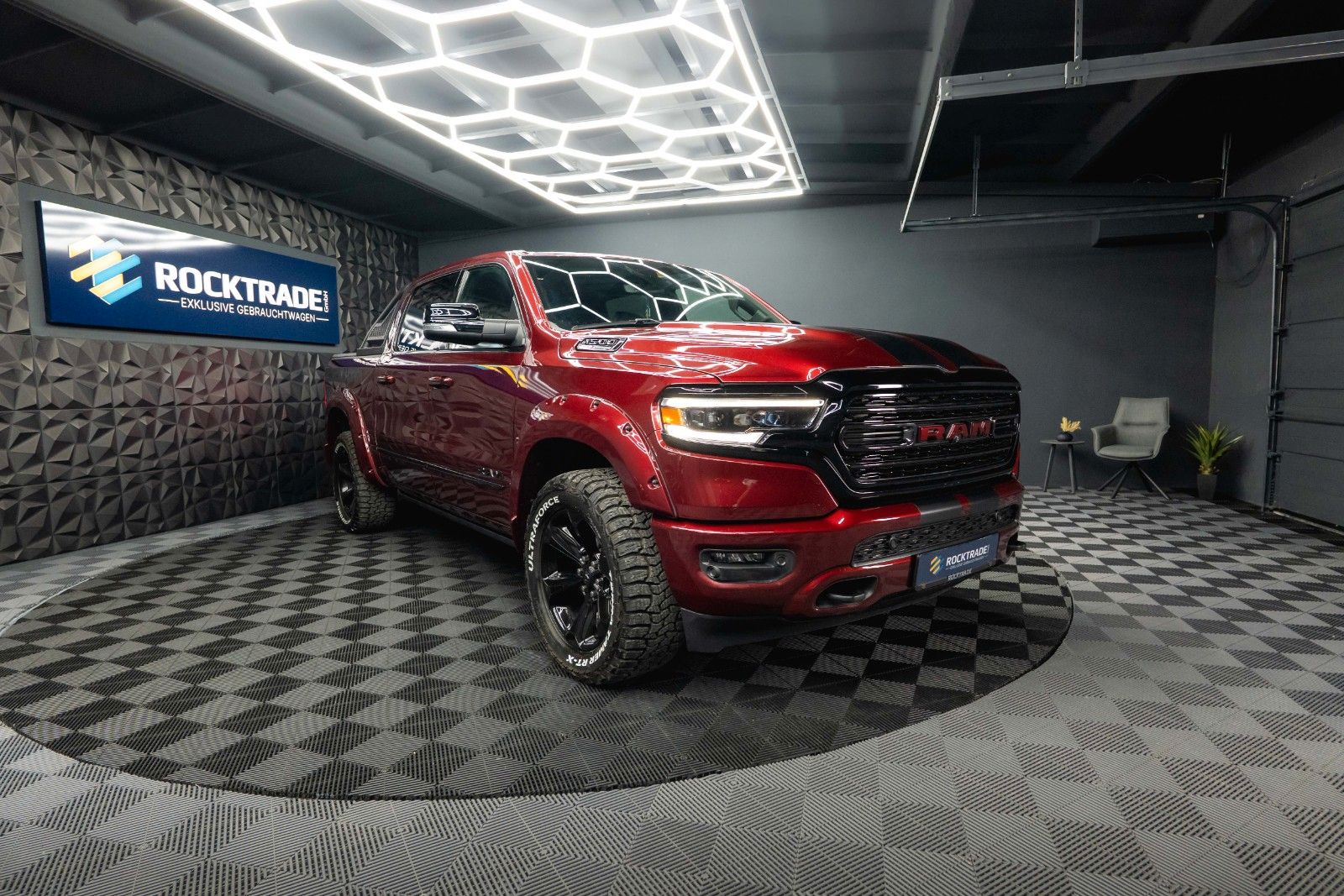 Fahrzeugabbildung Dodge RAM 5.7 V8 HEMI LIMITED Offroad FULL Options ACC
