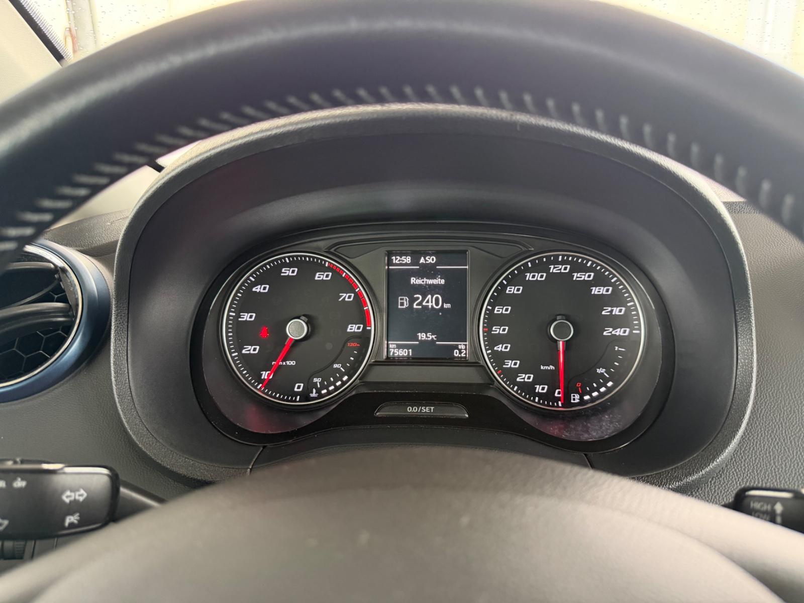 Seat Ibiza 1.0 TSI Connect Navi CarPlay PDC Sitzheiz.