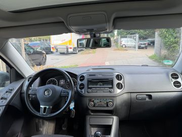 Volkswagen Tiguan - 5