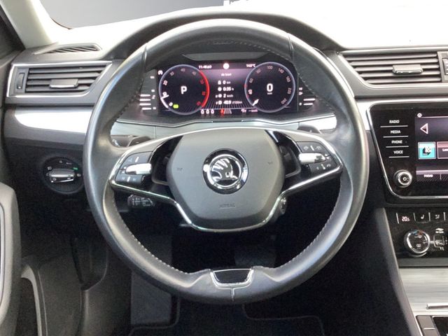 Superb Combi 2.0TDI DSG Ambition AHK