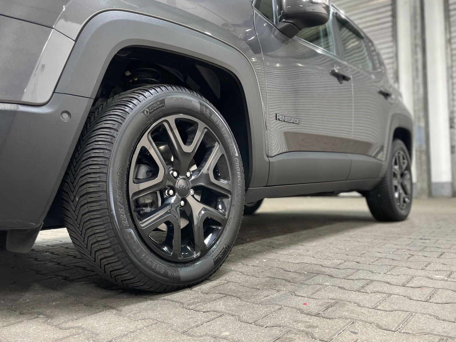 Fahrzeugabbildung Jeep Renegade Limited 4WD#Bi-Xen#ACC#Spur#Keyless#Bea