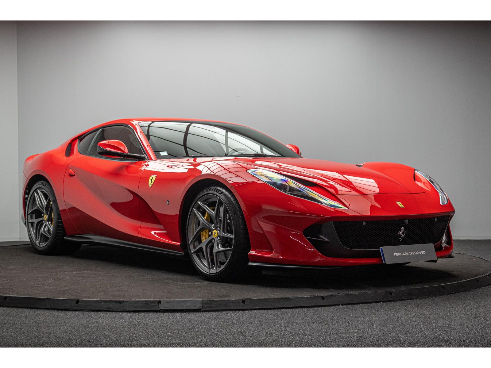 Ferrari 812 superfast imagem 3
