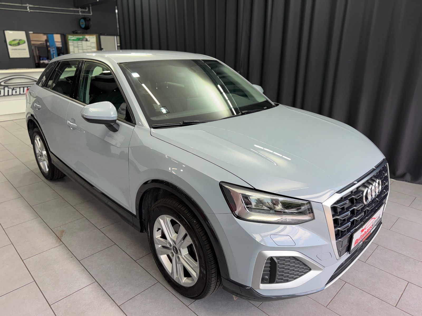 Fahrzeugabbildung Audi Q2 30 TDI advanced|AUTOMATIK|NAVI|KAMERA