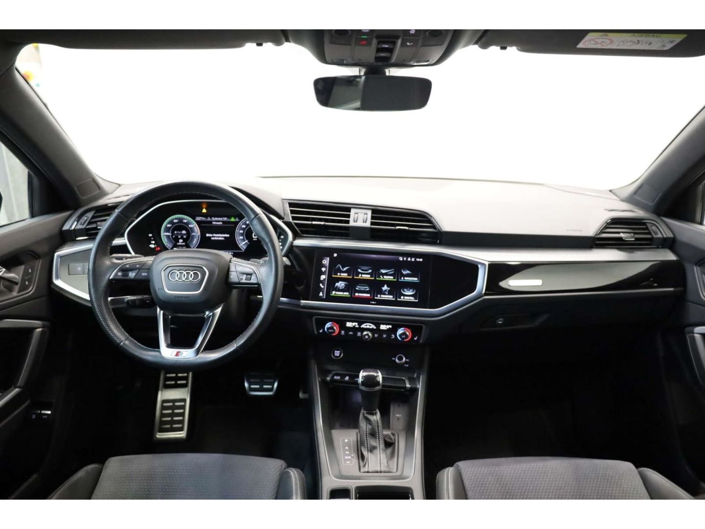 Audi Q3 45 TFSI e S line AHK/Pano/Matrix/NAV/Sonos foto 9