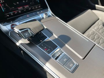 Audi RS6 4.0 Quattro B&O 22" Standhzg. Matrix AHK HUD