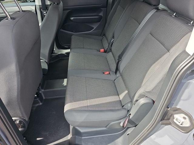 Fahrzeugabbildung Volkswagen Caddy 1.5 TSI AHK SHZ KEYLESS KAMERA KLIMA BT FR
