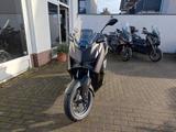Yamaha X-MAX 300 Techmax + Vorf.  - YAMAHA V MAX