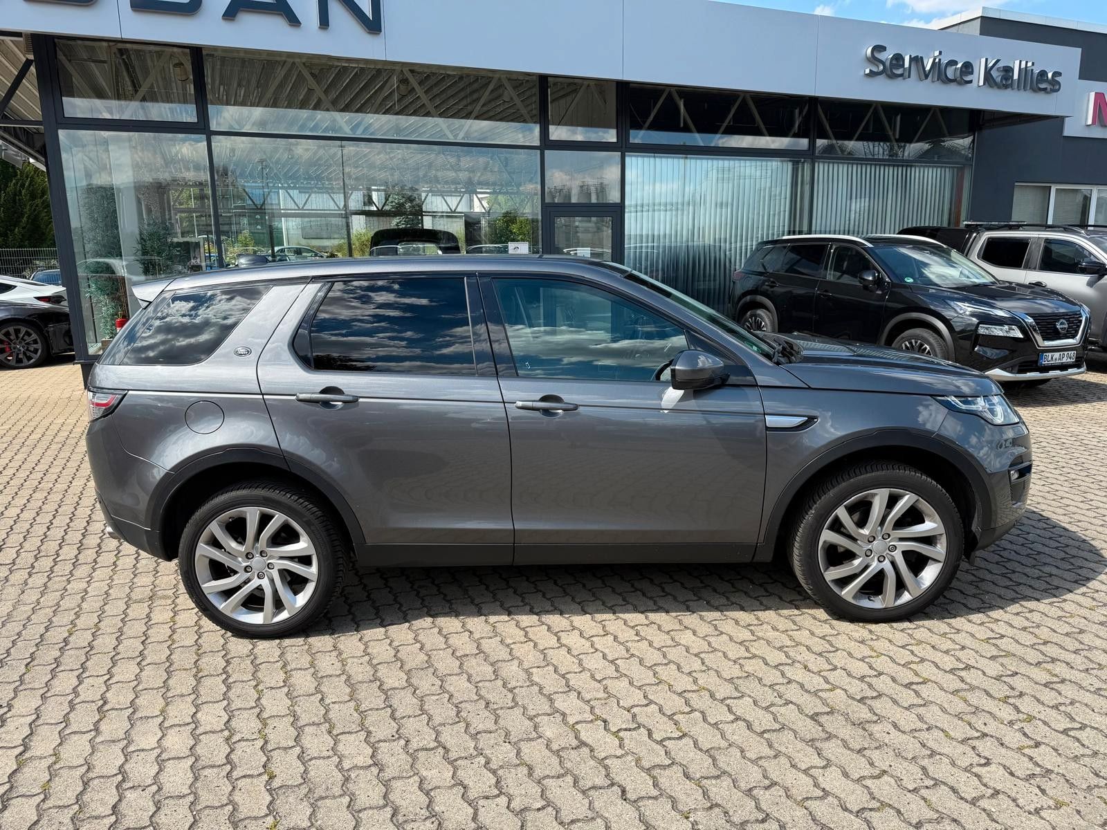 Fahrzeugabbildung Land Rover Discovery Sport 1.Hand / Leder / Allrad / Autom.