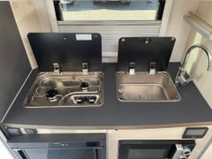 Across AERO 651 CPH | *Rollstuhlgerecht mit hydr. Lift*