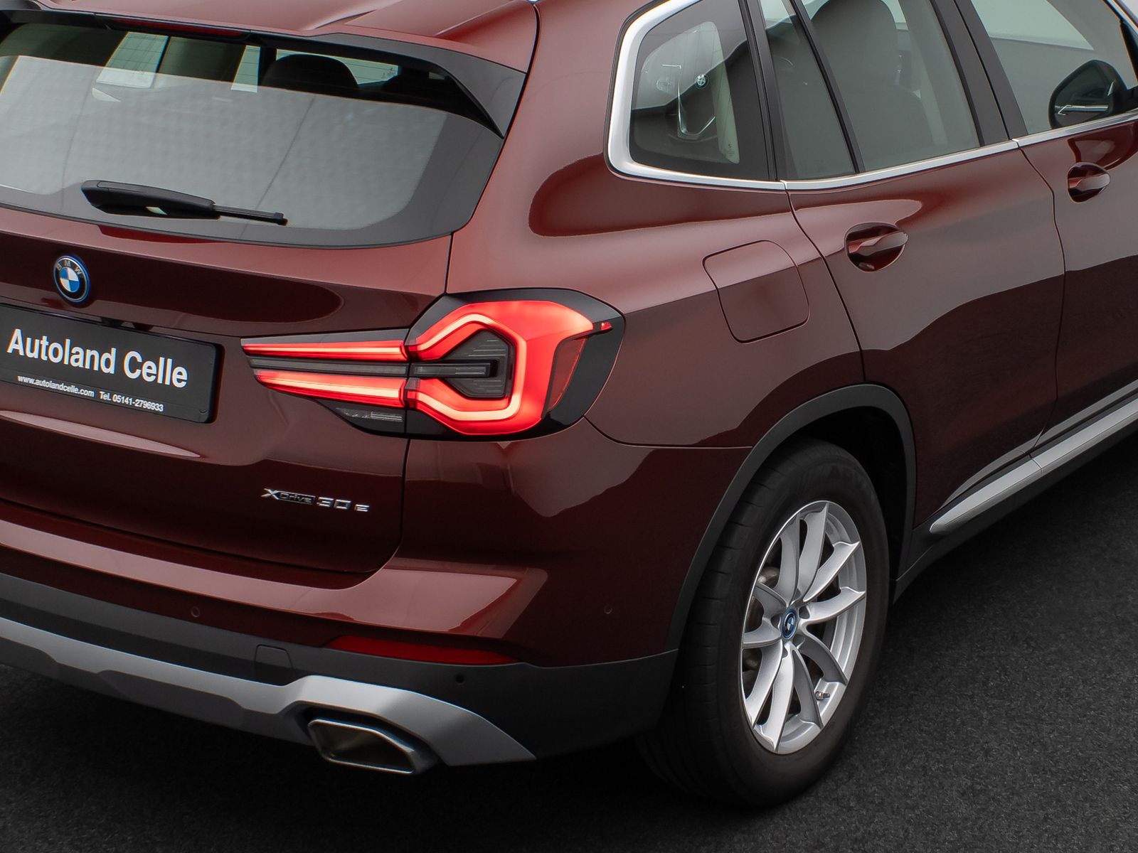 Fahrzeugabbildung BMW X3 xD30e Kamera HUD DAB AHK Sport Komfort Leder