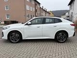 BMW iX2 20eDrive M Sport NEUWAGEN-LED-ALCANT-CURV-19 - weiße BMW iX2