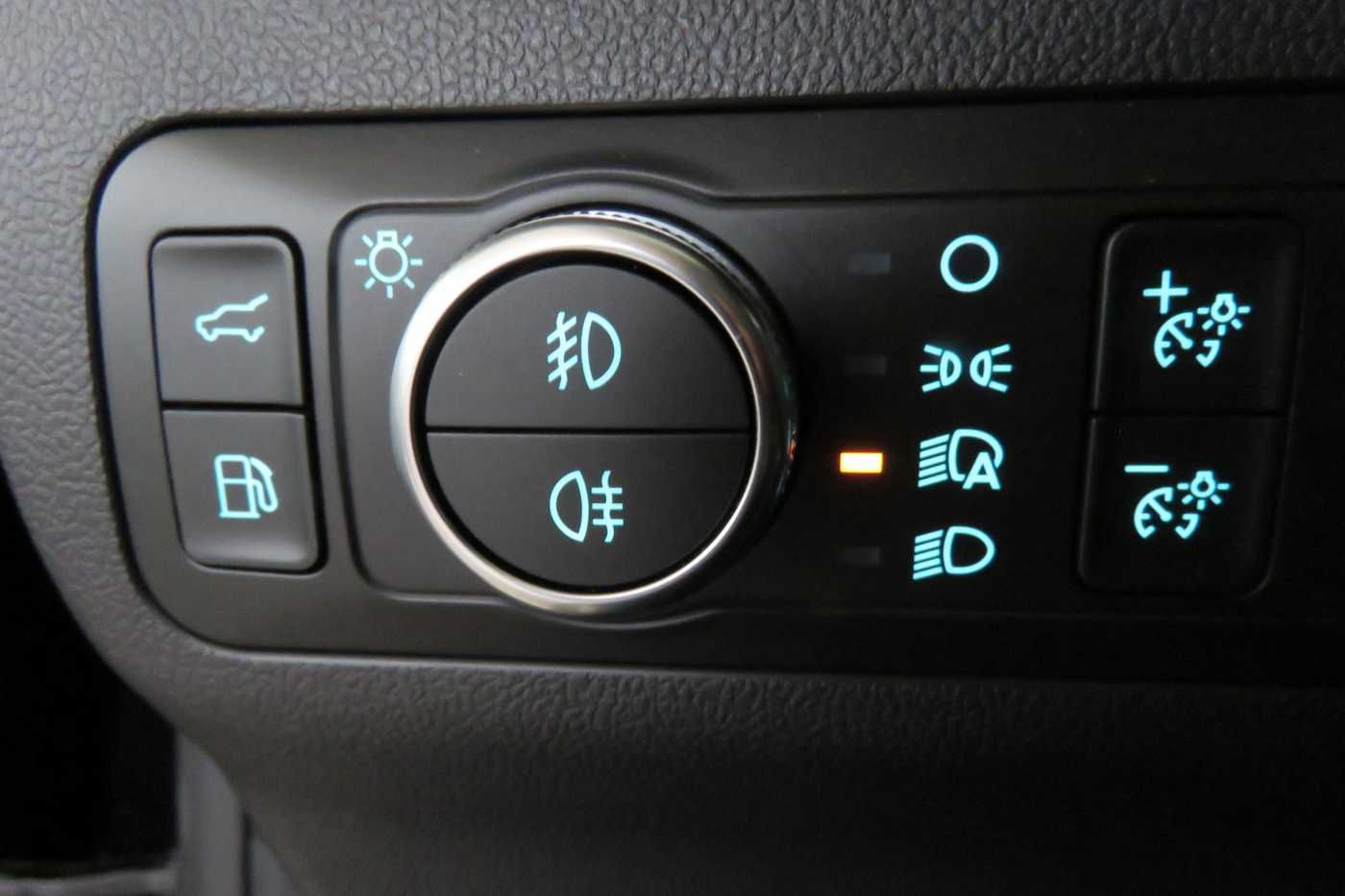 Ford Kuga 2.5 PlugIn Hybrid TITANIUM X AHK Navi imagem 3