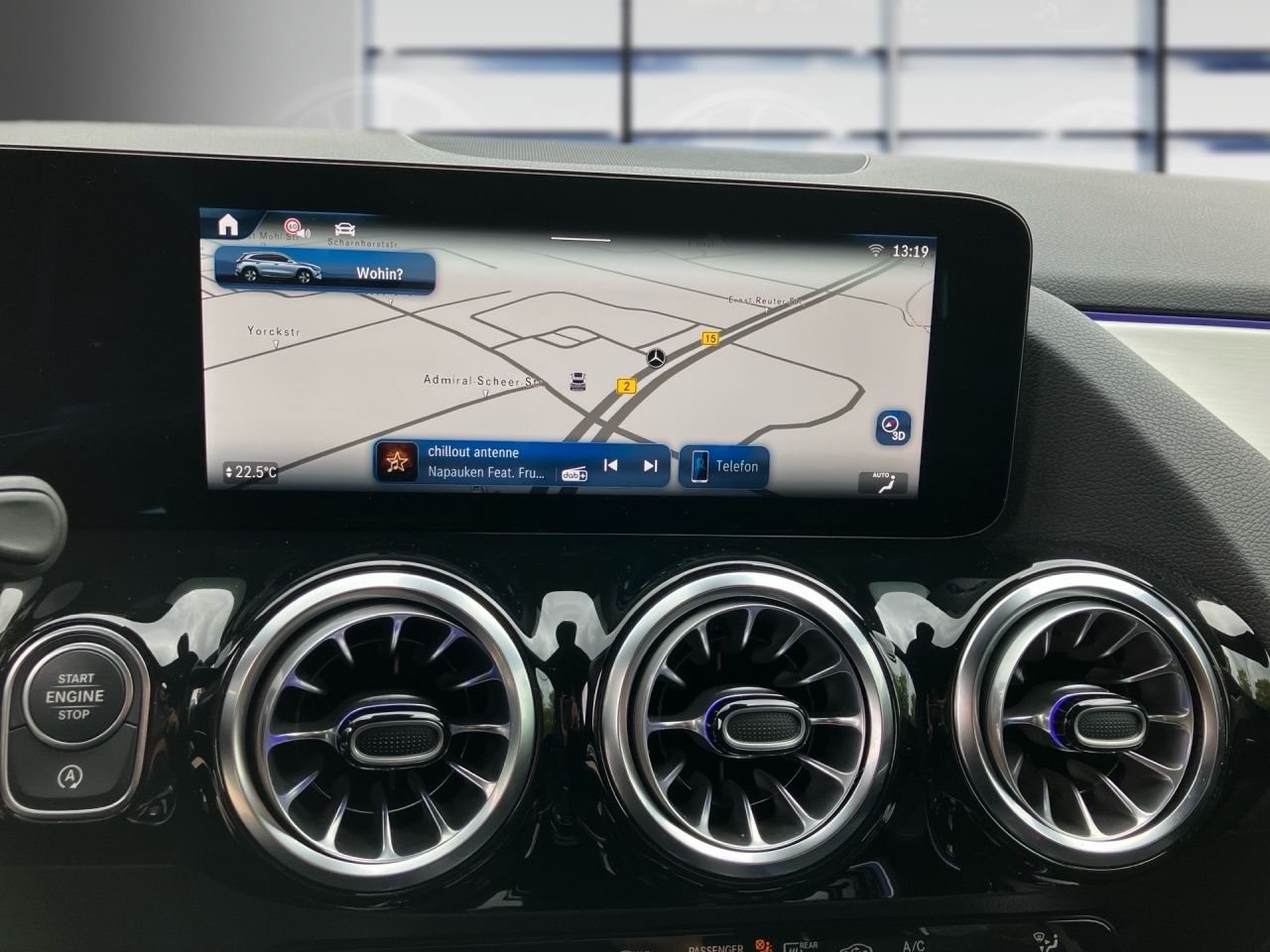 Fahrzeugabbildung Mercedes-Benz GLA 200 AMG AHK Night Multibeam Ambiente Adv.Sou