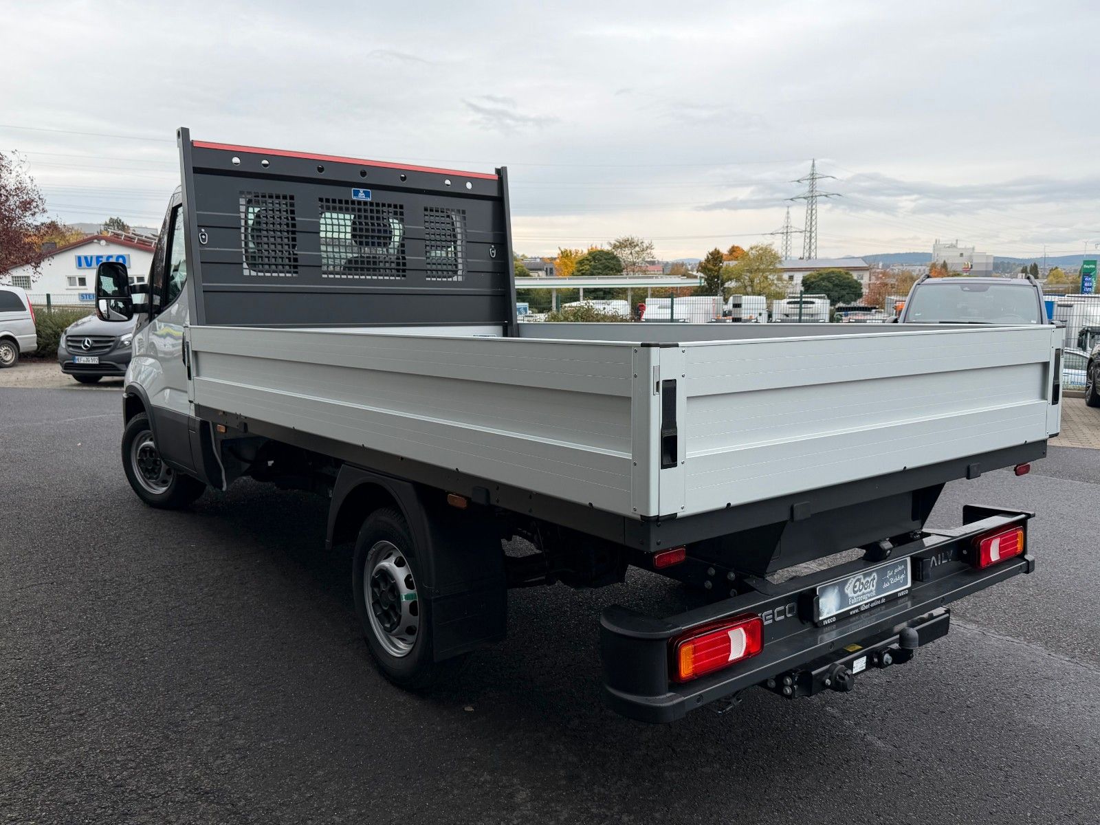 Fahrzeugabbildung Iveco Daily 35S16 Pritsche