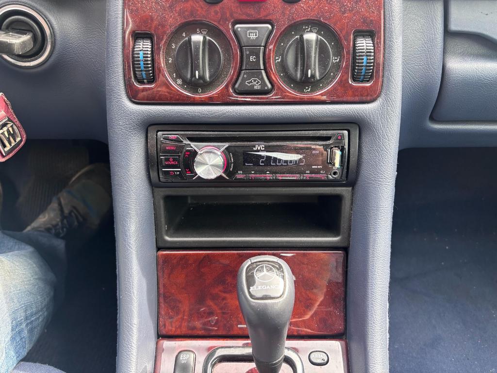 Mercedes-Benz CLK 320