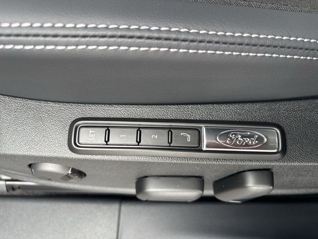 Fahrzeugabbildung Ford Capri 77kWh RWD #Fahrassistenzpaket