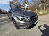 Mercedes-Benz GLA 200 Sport mit Panoramadach (8-fach bereift) - Mercedes-Benz GLA-Class: bis 15000 Euro