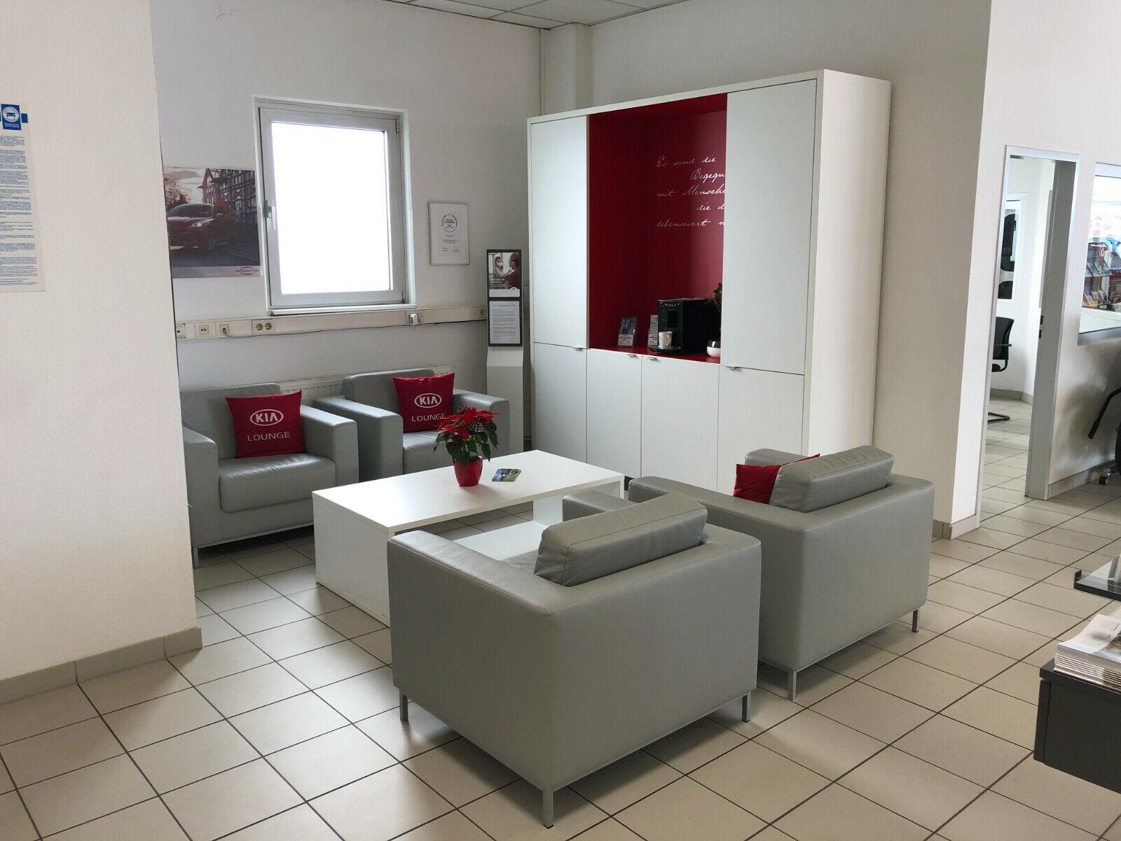 showroom-image-bottom