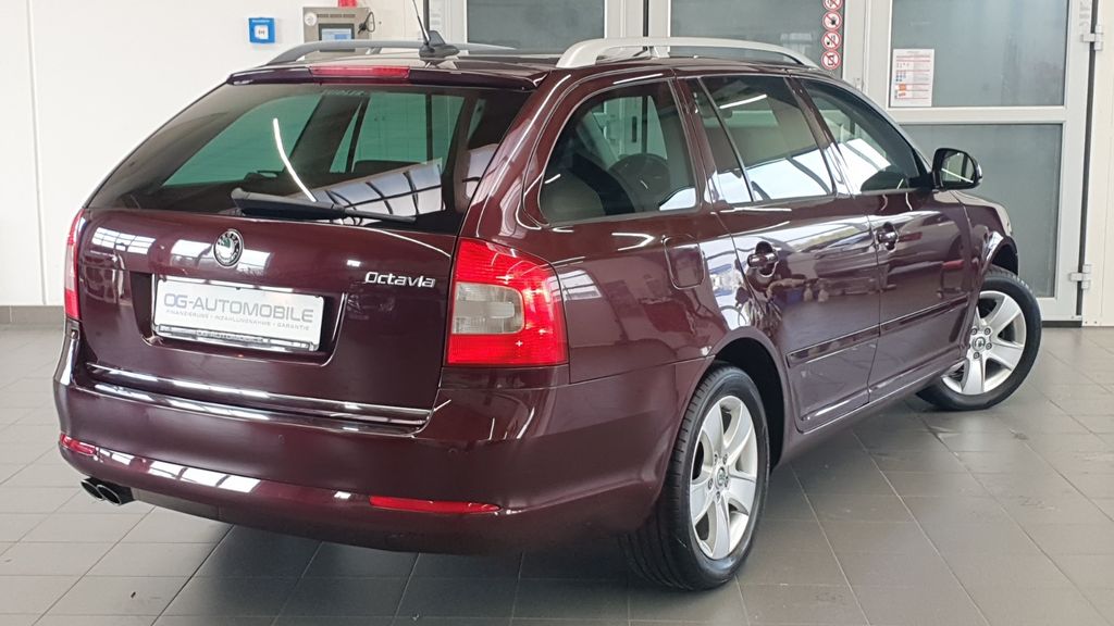 1.4 TSI Elegance Xenon NAVI 1.HAND PDC