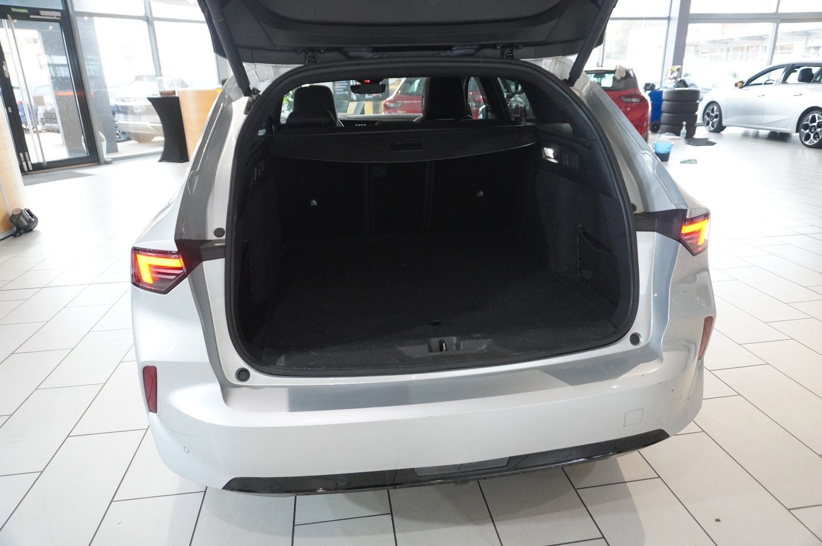 Fahrzeugabbildung Opel Astra L ST 1.5D ULTIMATE NAVI/LED/360°/PANO/DAB+