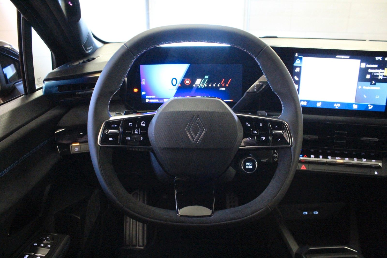Fahrzeugabbildung Renault Clio VI TCe 115 EDC Esprit Alpine*Harman Kardon*