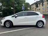 Kia Rio 1.1 CRDi 1. Hand Tüv Scheckheft - Kia Rio in Frankfurt (Main)