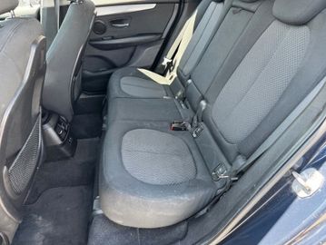 BMW 216 Active Tourer - 11