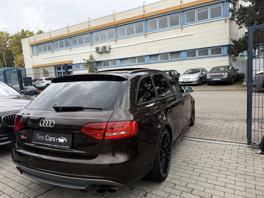 Audi S4