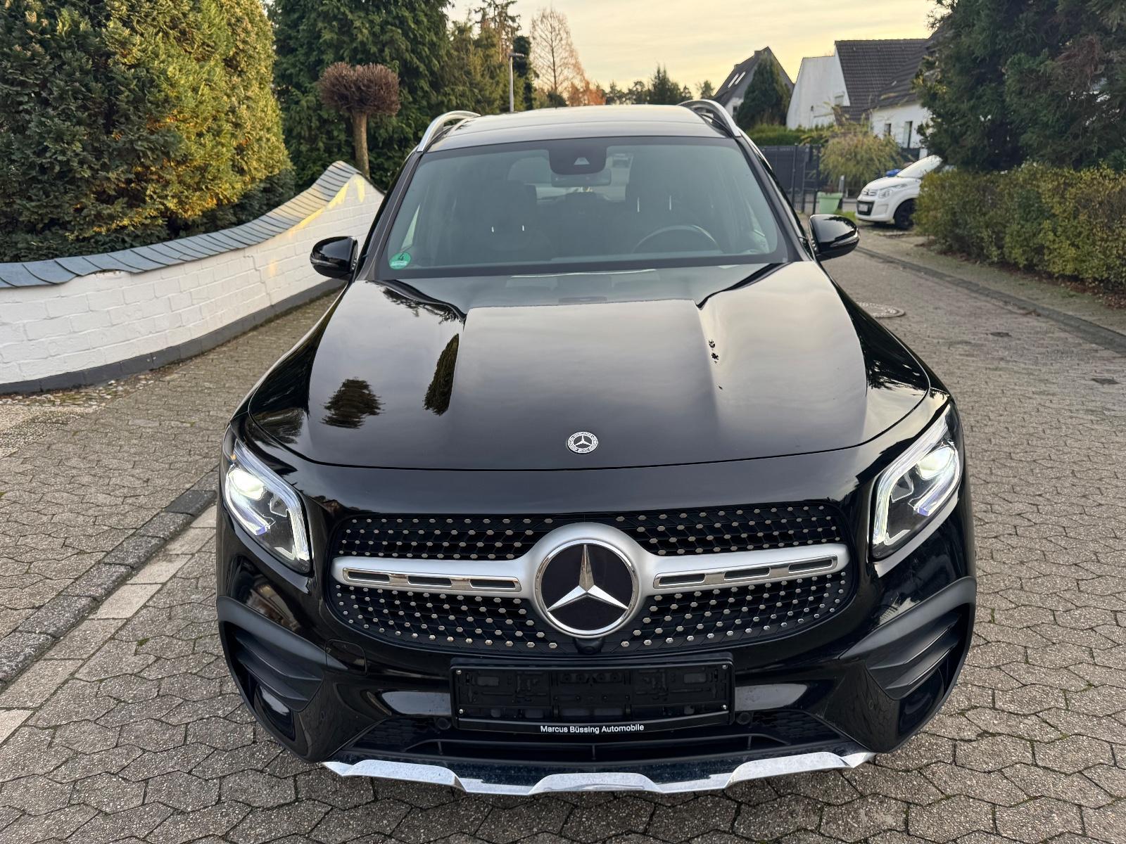 Mercedes-Benz GLB 220 dAMG-LINE PANORAMA BURMESTER WIDESCREEN