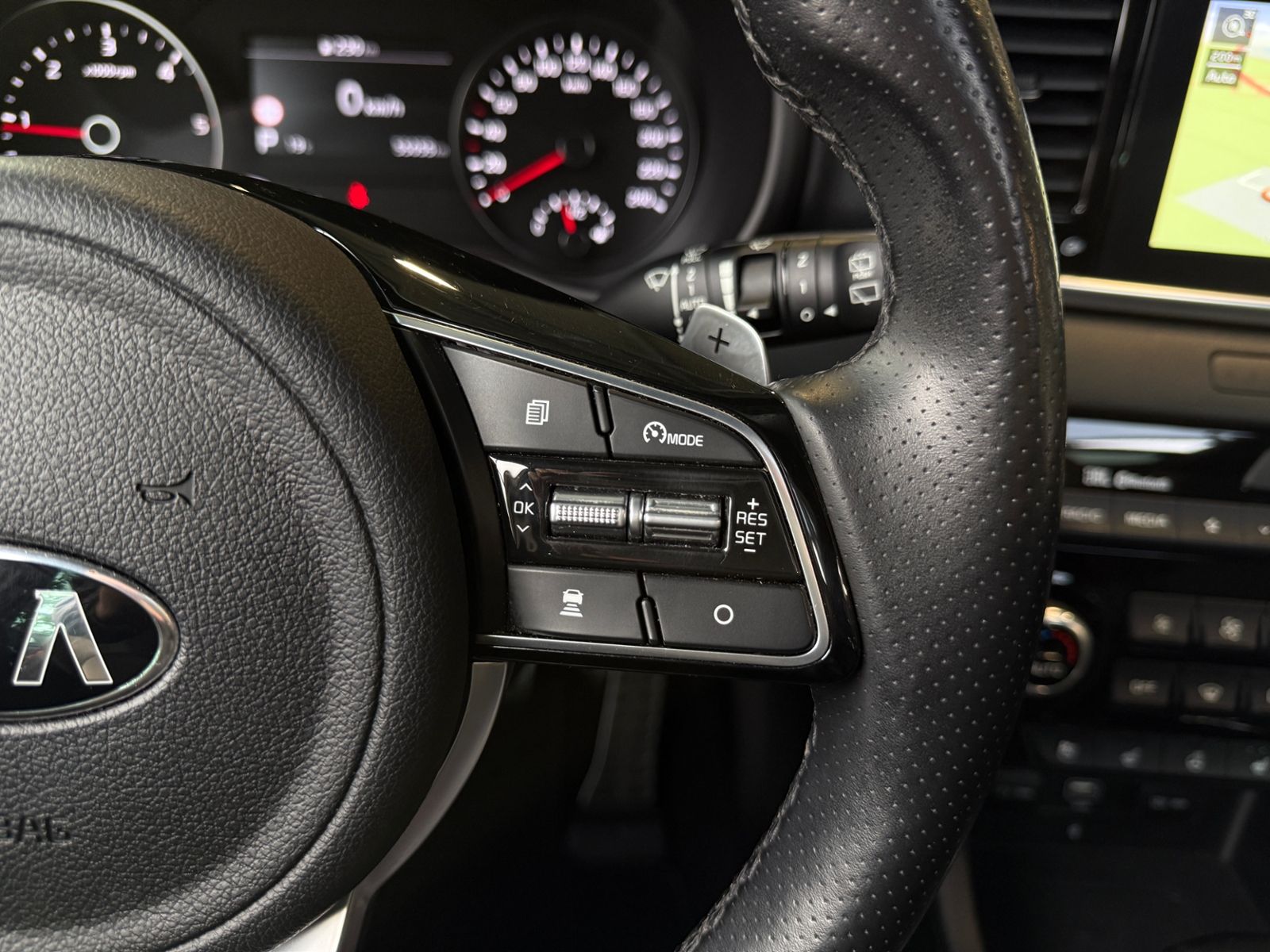 Fahrzeugabbildung Kia Sportage GT-Line AWD PANO AHK ACC