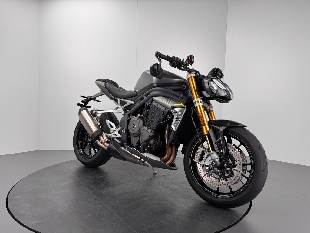 Fahrzeugabbildung Triumph SPEED TRIPLE 1200 RS *TOP-ZUSTAND *1. HAND