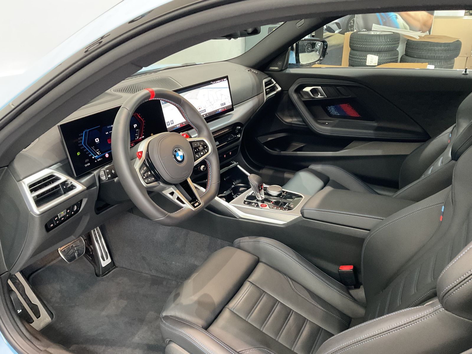 Fahrzeugabbildung BMW M2 Coupé M Carbondach, M Sportsitze, Harman Kard