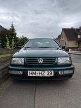 Volkswagen Vento 1.8 GLX GKAT - Volkswagen Vento: 1.8