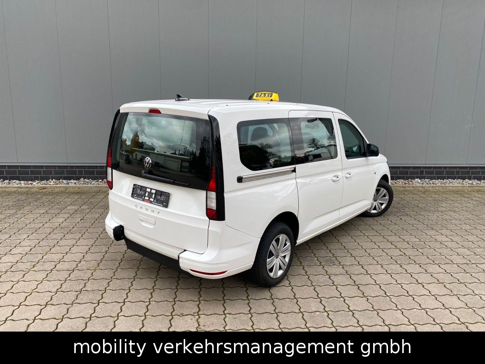 Volkswagen Caddy Maxi DSG Rollstuhlumbau TAXI 7-Sitzer