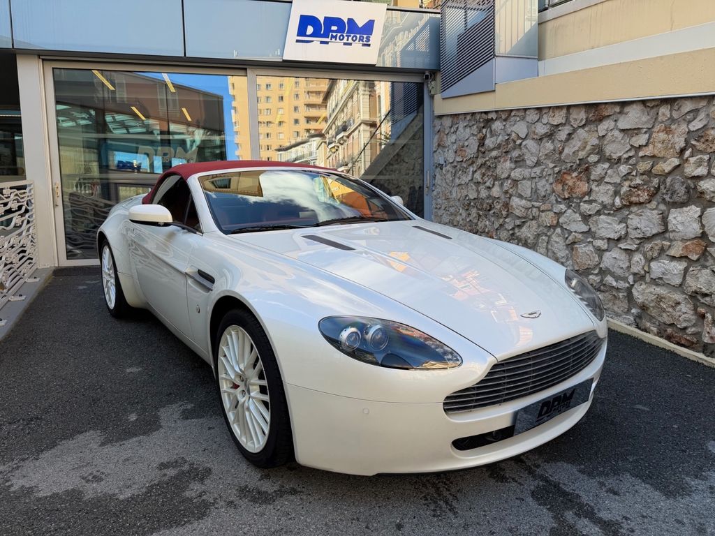 Aston Martin V8 Vantage