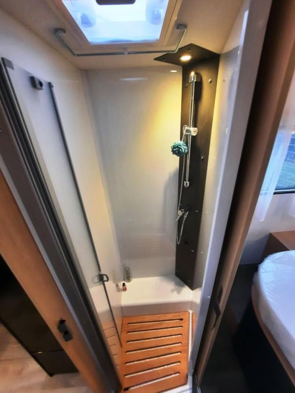 Fahrzeugabbildung Sunlight T 69LC Verfüg./Sparen Sie 3.345,- €