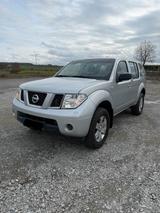 Nissan Pathfinder 2.5 Diesel  robuster Ge... - gebrauchte Nissan Pathfinder aus dem Jahr 2005