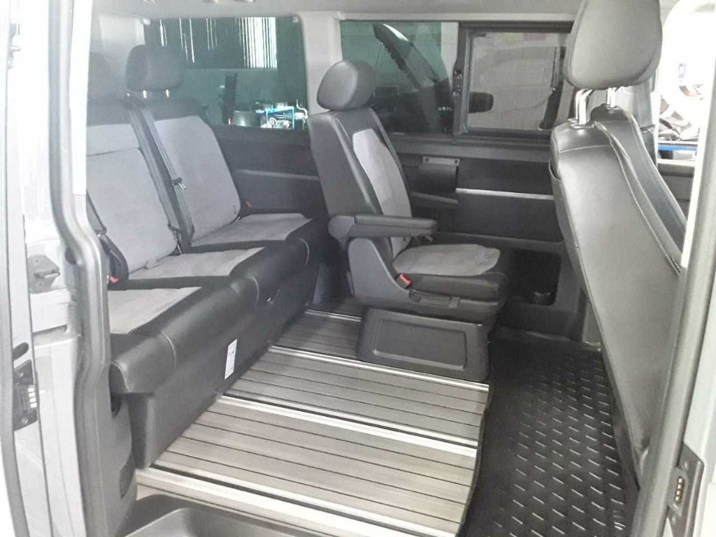 T6.1 Multivan 2.0TDI DSG Gen Six AHK/Navi/Kamera