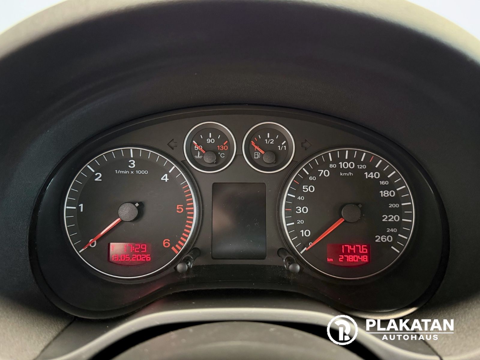 Fahrzeugabbildung Audi A3 1.9 TDI S line Sportpaket plus